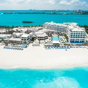 **** Курортный комплекс Wyndham Alltra Мексика